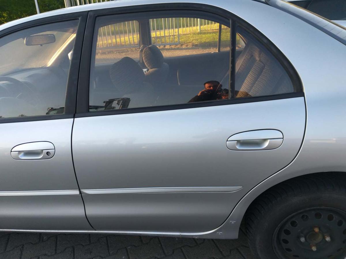 Mitsubishi Galant E50 original Tür hinten links Silber A69F Stufenheck Rohbau Bj.1995